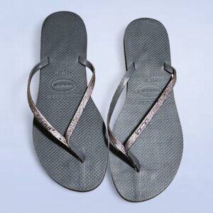 Havaianas Silver Black Sandal - Size‎ 9 / 10